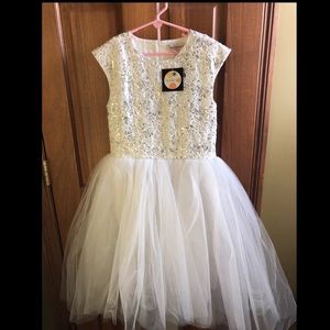 NWT Halabaloo Girls Sz 10 White Tulle Dress